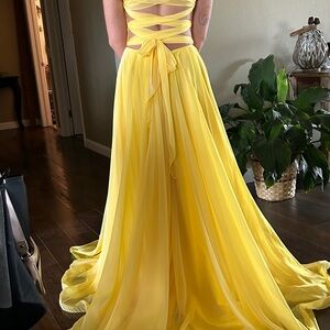 BRAND NEW Jovani yellow dress